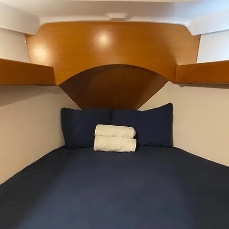 Nautical Nomads Bateau-hôtel